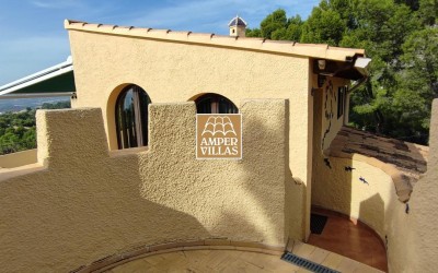 Magnificent villa with beautiful views and privacy in Sierra  Altea Golf.